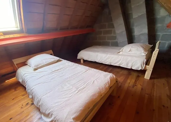 Maison Posee Sur La Βίλα *