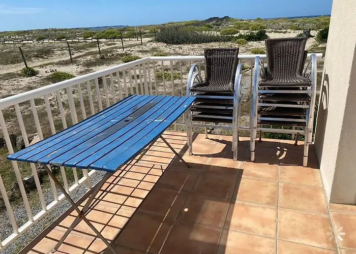 Maison Posee Sur La La Turballe