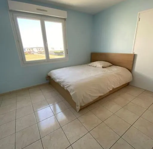 Maison Posee Sur La * La Turballe