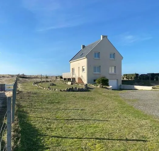 Maison Posee Sur La La Turballe
