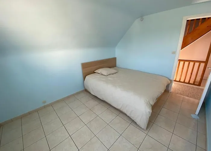 Maison Posee Sur La Villa La Turballe